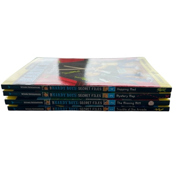 NEW “The Hardy Boys” Children’s Novel Books 1-4 - Picture 6 of 7